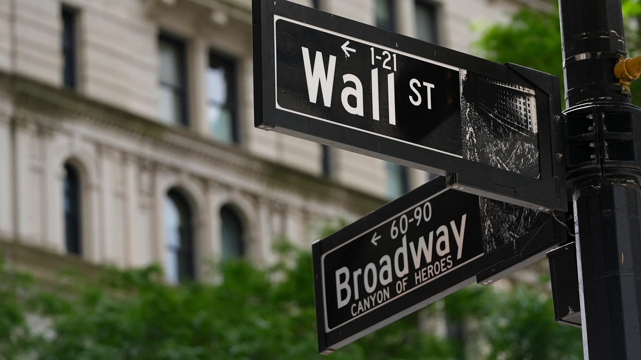 Wall and Broadway Wall and Broadway